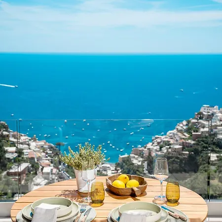 Ξενοδοχείο με διαμερίσματα L'acquolella 4*